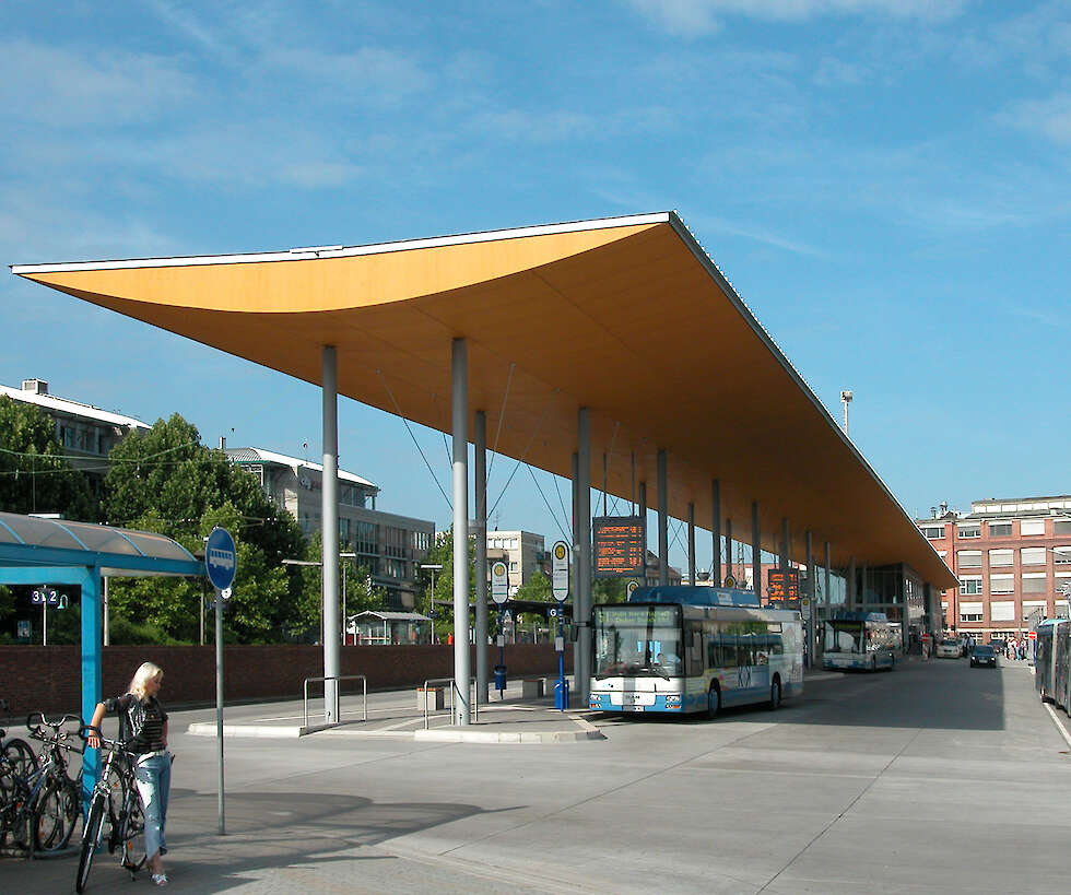 Der Bus-Bahnhof in Rüsselsheim.