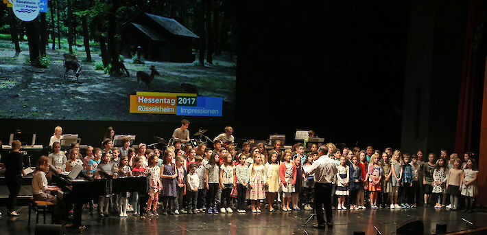 Chor beim Konzert für Kinder im Rahmen des Hessentages 2017
