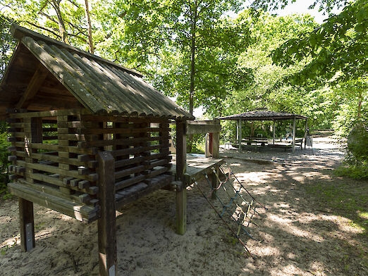 Spielplatz Naturfreundehaus - Spielhütte