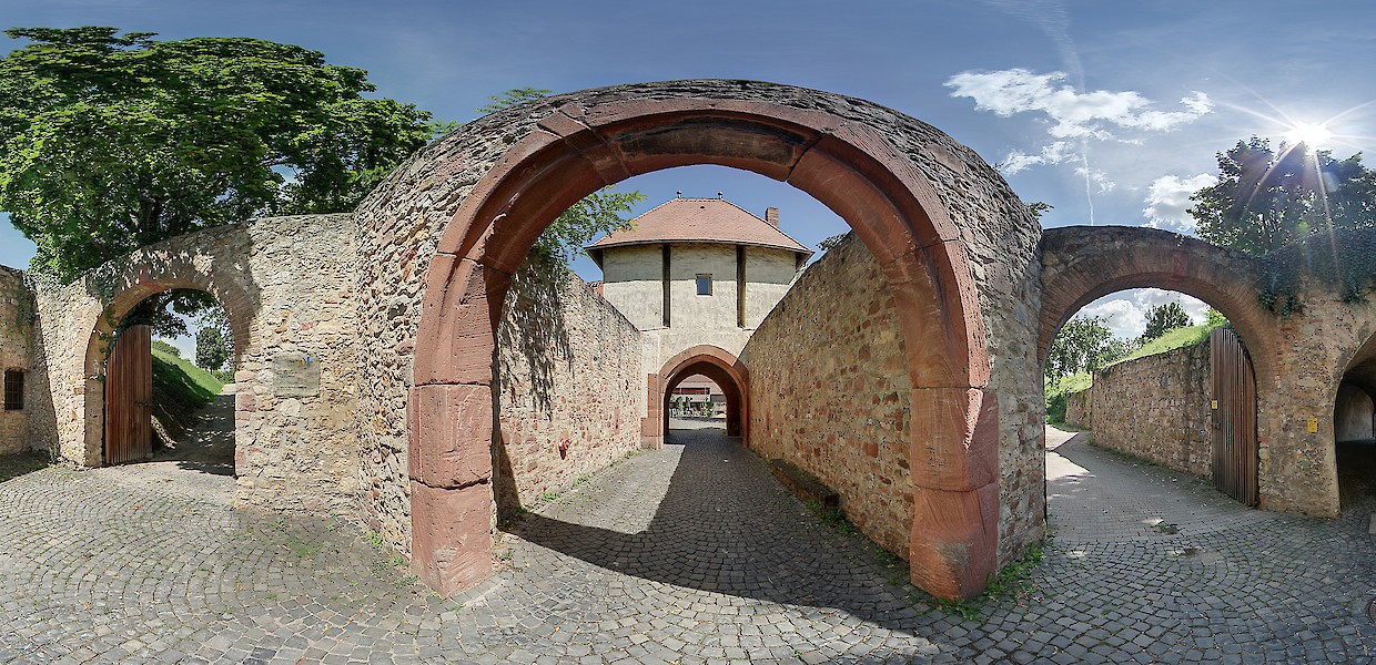 Eingang Festung Rüsselsheim