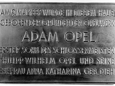 Schild Geburtshaus Adam Opel