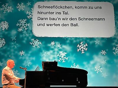 Rüdiger Schmidt am Klavier